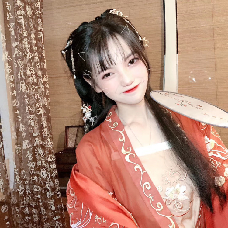 僖-江苏省·苏州市·昆山市--可化妆品 护肤品 帽子 衣服 鞋子 美瞳 耳环拍摄 可街拍 视频拍摄 对镜拍 🎬 需要联系噢