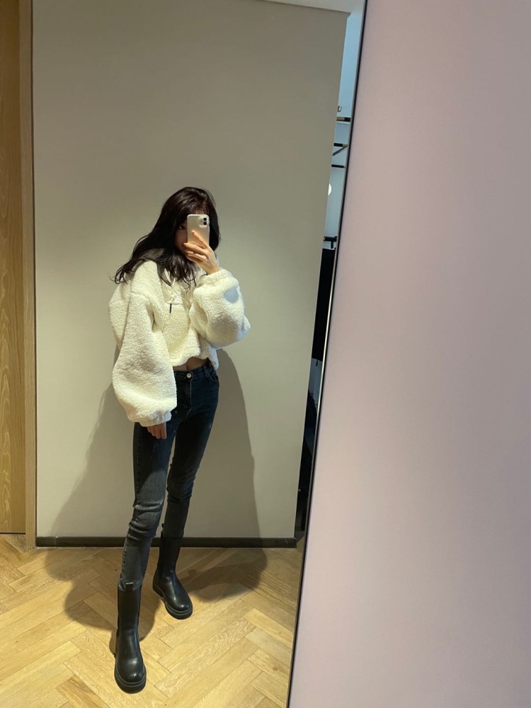 僖-江苏省·苏州市·昆山市--可化妆品 护肤品 帽子 衣服 鞋子 美瞳 耳环拍摄 可街拍 视频拍摄 对镜拍 🎬 需要联系噢