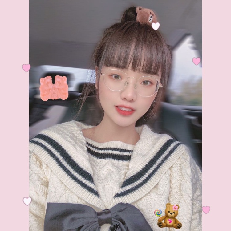  阿源*-江苏省·徐州市·铜山区--我的特长就是腿特长,身高170 体重105斤 实体店女装拍照经验3年,想接点服装网拍~