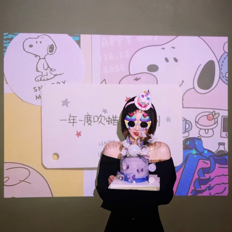 楽楽-上海市·上海市·虹口区-微博｜***-身高165cm体重49kg，坐标上海，拍照机会众多。会拍照会p图，照片高级清晰
穿搭时尚有美感，倾向于买家秀，平面模特兼职，种草笔记和软文发布。
小红自媒体孵化中，喜欢探店和美食。