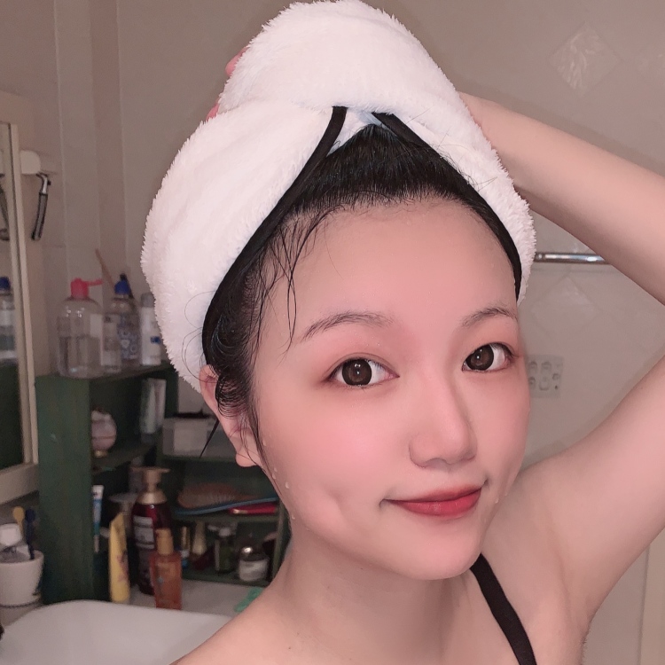 小祖宗-江苏省·苏州市·张家港市-抖音，***-本人颜值ok，身材ok，热爱拍照，网红，打卡，可接买家秀和短视频，在行P图。