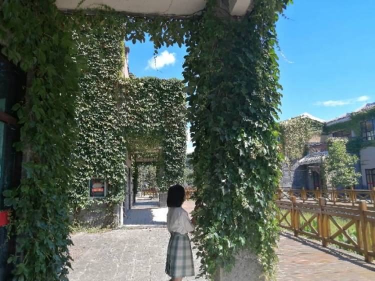 苏似锦-广西壮族自治区·桂林市·平乐县-抖音-可接网拍约拍找我 ,萌妹子一个,超甜呐,各种风格都想尝试,认真合作,价格可协商,快来合作吧