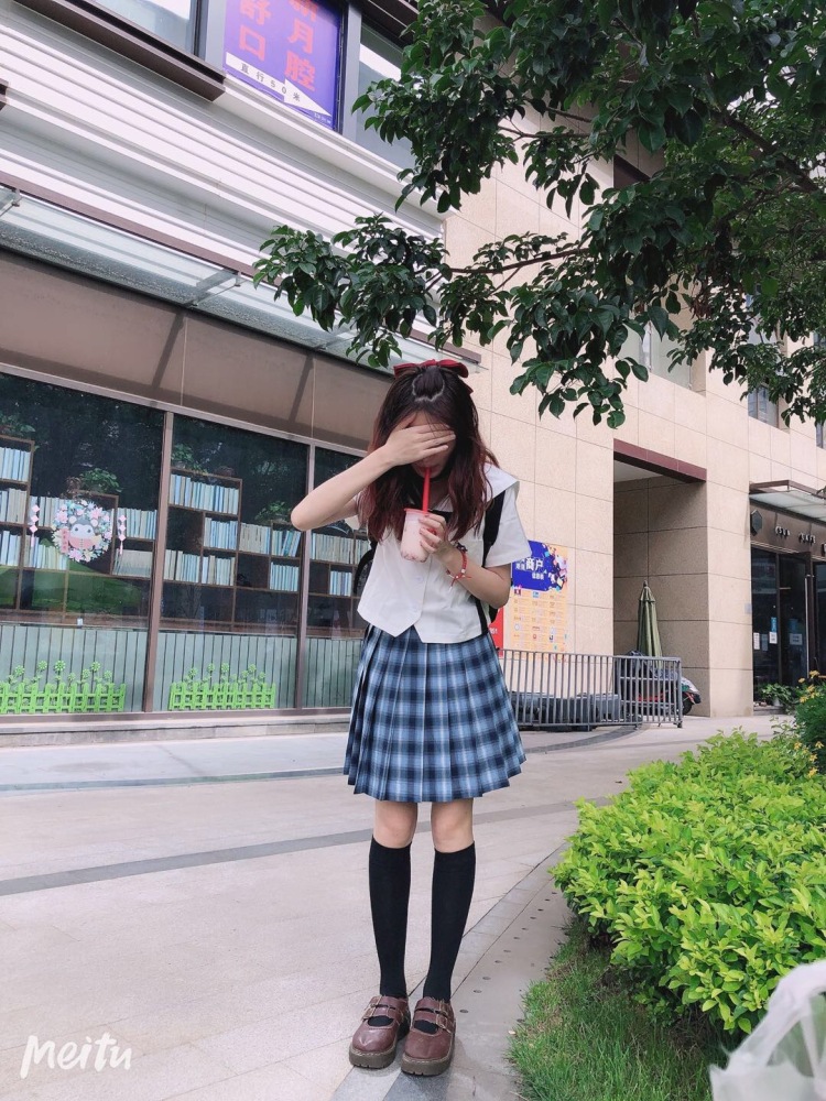 今啊琳-云南省·昆明市·五华区-微博***-162/86 可接jk、汉服...风格不被定义，感兴趣都可问一问～