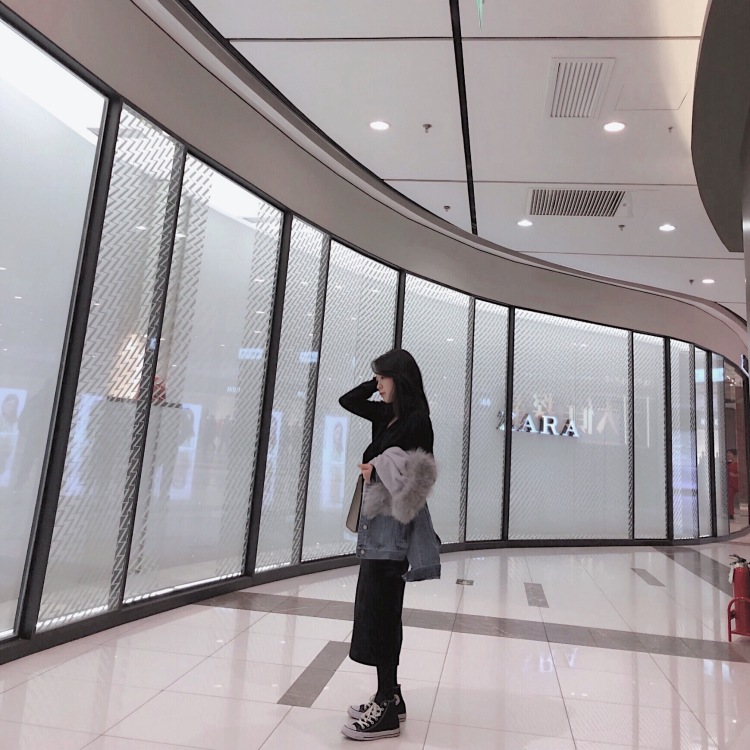 栗子-浙江省·杭州市·西湖区-微博、***、光芒-杭州互联网公司HR小姐姐，热爱穿搭、分享生活，合适的单子欢迎来砸哦～