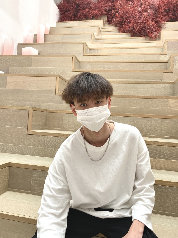 🍃一只阿达🌟你的万能微商-浙江省·温州市·瓯海区-抖音-小白一名 想接接寄拍买家秀等服装穿搭类！ 偶尔拍拍抖音视频 慢慢入行尝试一下 抖音粉丝2800