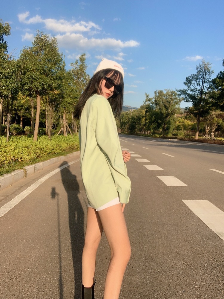 🌒柚子姐姐-云南省·昆明市·西山区--我是一名自由职业者 平常喜欢拍照 喜欢分享好看的穿搭 研究如何变美中💕😇