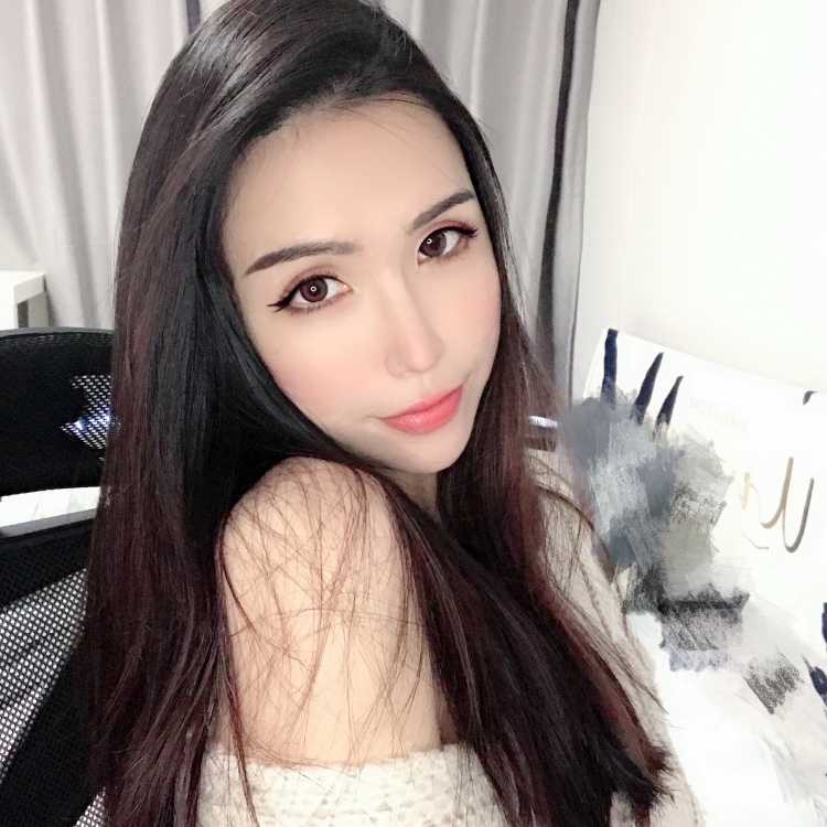 Shirley雪莉-广东省·清远市·清城区--主播一枚，可接美妆，服饰，包包，饰品，鞋子寄拍！拍照方式：自拍，对镜拍为主；风格多变（日韩，欧美，性感，古风，复古，冷淡风）做事负责到位，诚心合作💗