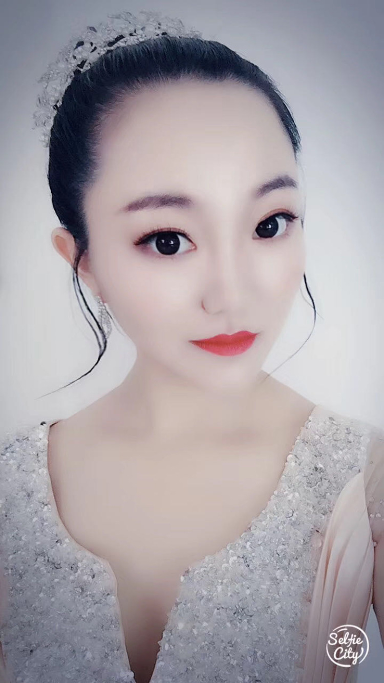 晨-河南省·郑州市·金水区-***-兴趣爱好：服饰穿搭、美妆护肤、家居好物分享、亲子育儿等。接单买家秀、开箱视频、探店打卡、直播带货等。