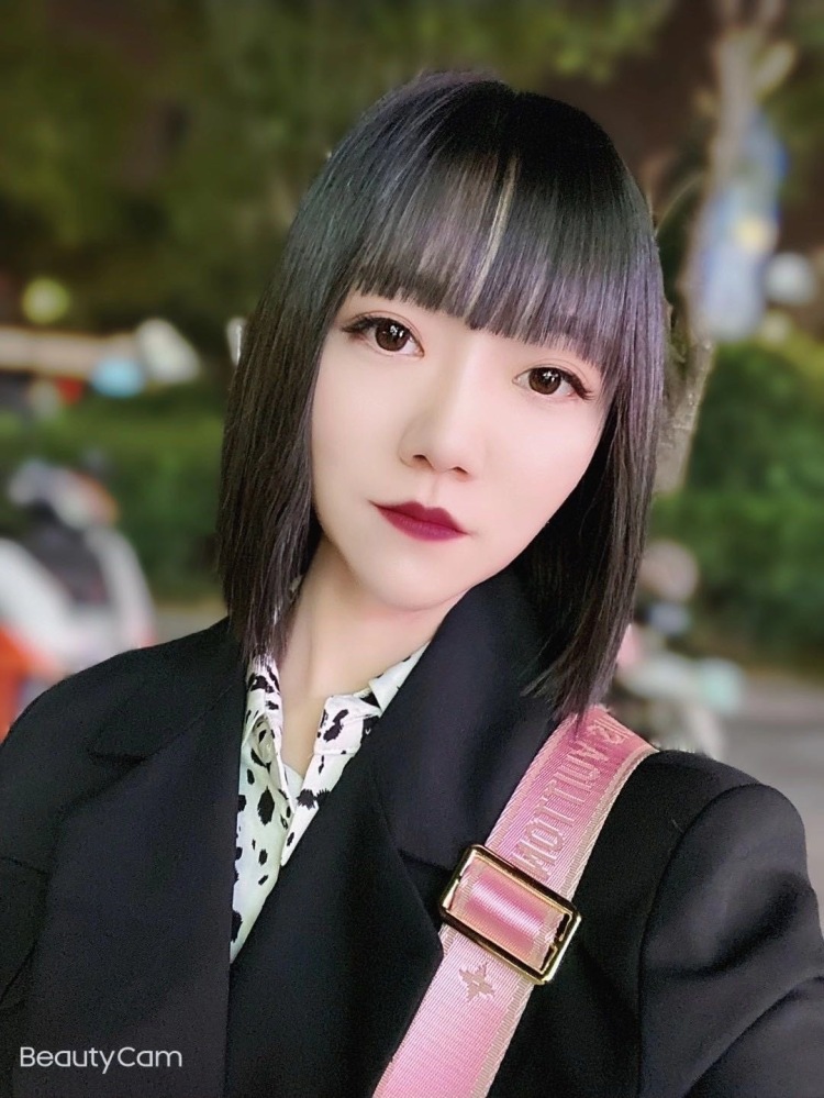 晨-河南省·郑州市·金水区-***-兴趣爱好:服饰穿搭、美妆护肤、家居好物分享、亲子育儿等。接单买家秀、开箱视频、探店打卡、直播带货等。