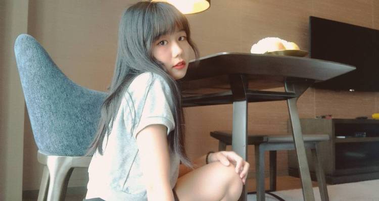 也甜-广东省·广州市·白云区-抖音 ***等-年龄:17
职业:学生
身高:160
体重:90斤
接单范围:好物测评，广州范围内探店等等