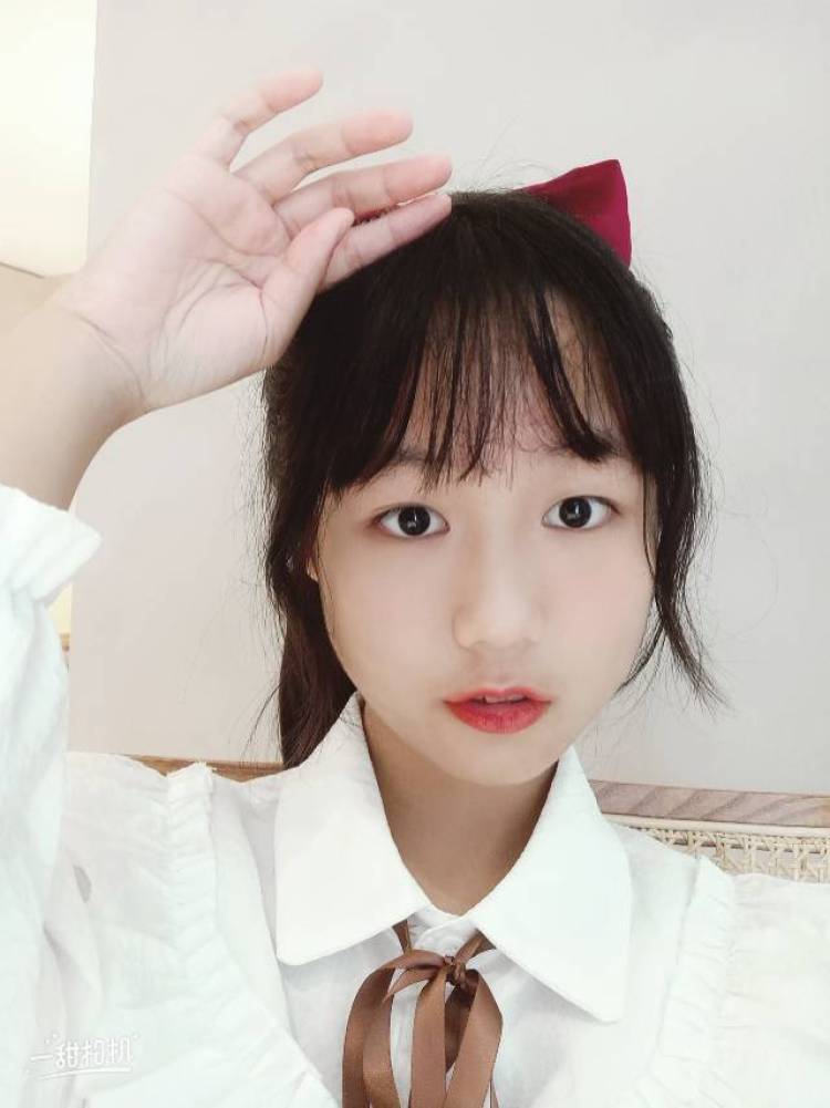 也甜-广东省·广州市·白云区-抖音 ***等-年龄:17
职业:学生
身高:160
体重:90斤
接单范围:好物测评，广州范围内探店等等