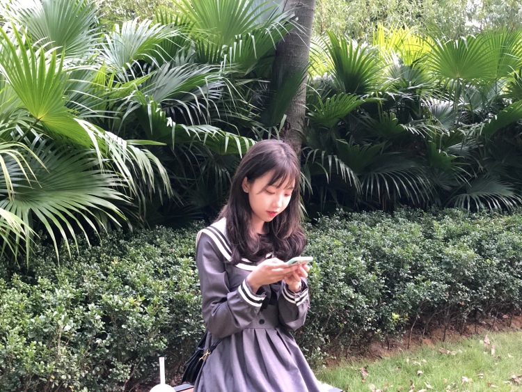 wulib萱-广西壮族自治区·桂林市·象山区-抖音，微博，***。-大四学生，可寄拍，模特，软文，图片编辑等。熟悉微博，抖音，***，平均粉丝400。