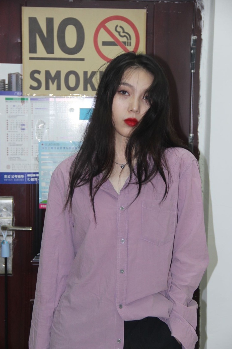 175的詹姆斯是嘎嘎老婆-广西壮族自治区·南宁市·西乡塘区-抖音，微博，***-学生
 喜欢拍照，喜欢穿搭，可以接受网店寄拍，探店打卡，饰品测评，视频拍摄等等