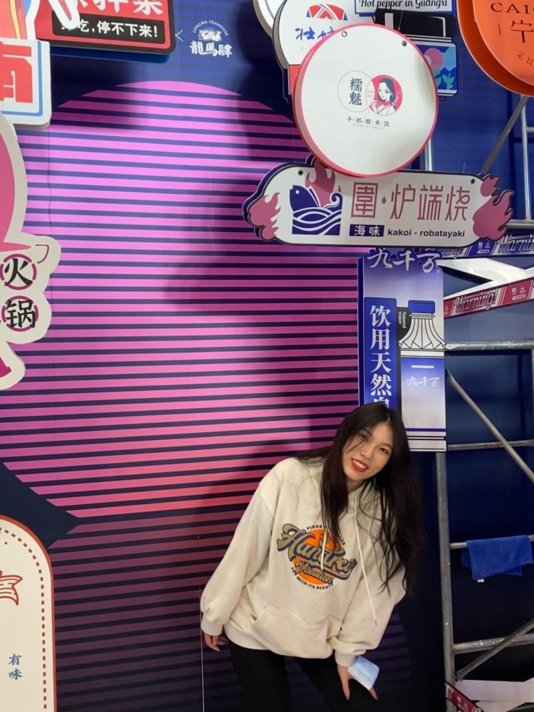 175的詹姆斯是嘎嘎老婆-广西壮族自治区·南宁市·西乡塘区-抖音，微博，***-学生
 喜欢拍照，喜欢穿搭，可以接受网店寄拍，探店打卡，饰品测评，视频拍摄等等
