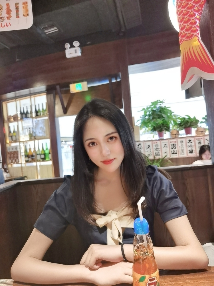 薇薇安-甘肃省·兰州市·城关区-微博-985硕士研究生，平时课程少想找点喜欢的事情，拍照出图快质量高，可配合写文案。