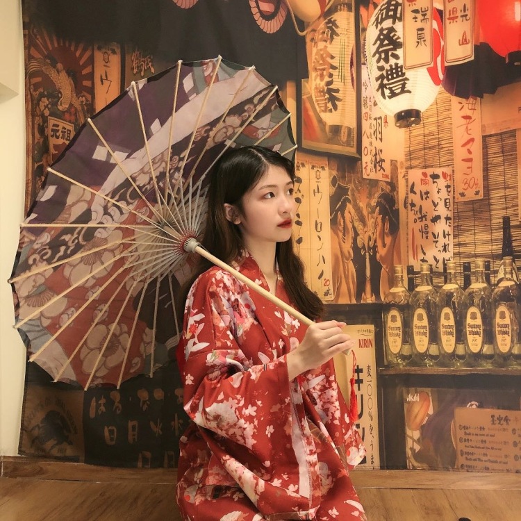 小钟-四川省·成都市·锦江区--我的特长是弹吉他，兴趣爱好是喜欢拍照～我可以做买家秀 短视频创作 探店打卡～等等