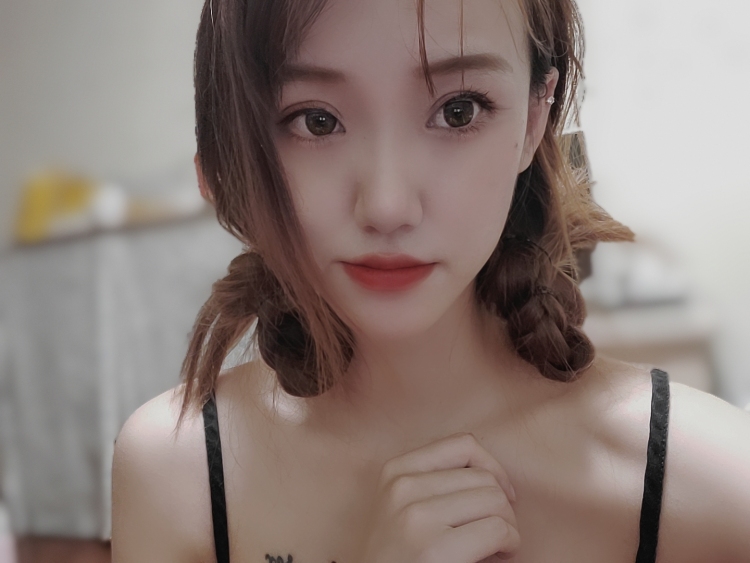 差一毛-广东省·广州市·番禺区-抖音，微博，***-兴趣爱好:拍照，研究新鲜事物，拍视频，p图，，吃吃吃，搞钱
才艺:非要说就是带娃和唱歌吧 哈哈哈
接单服务范围:买家秀，种草笔记软文