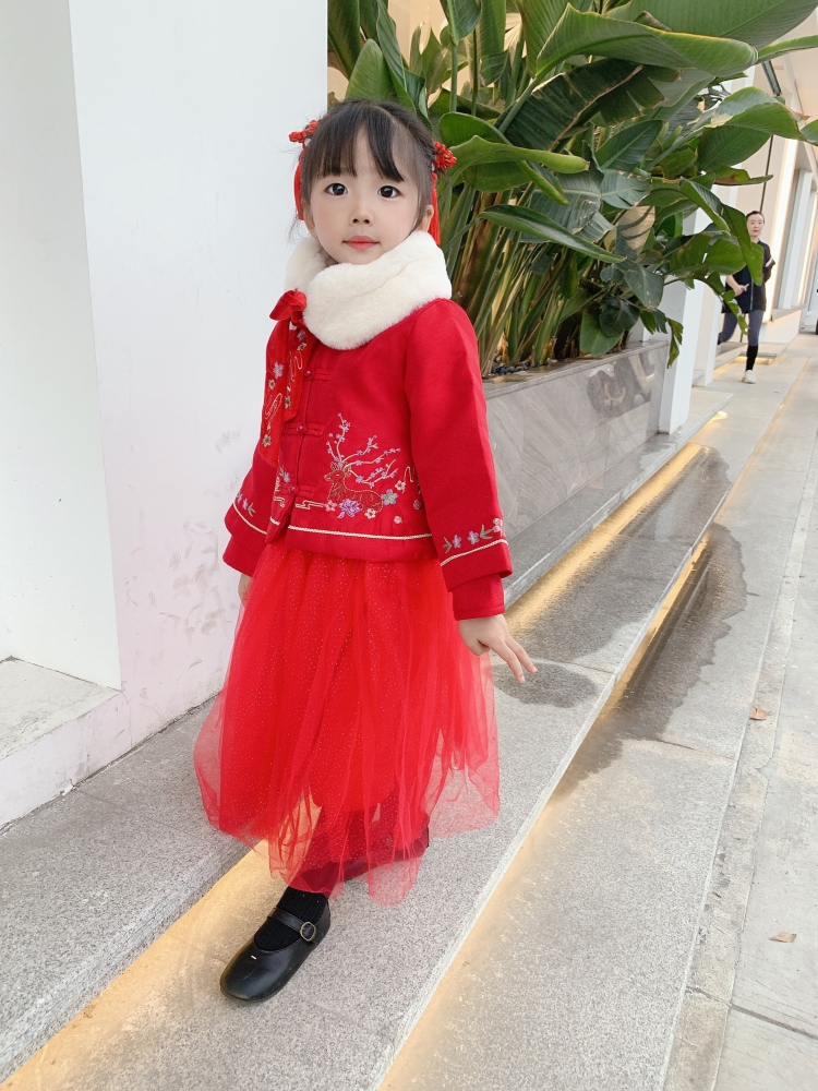芝芝（接儿童买家秀）-广东省·潮州市·潮安区--童模，身高106，体重32斤，转接买家秀和主图详情页，会摆拍，随意拍都可以，耐心好，希望大家给机会合作哦，谢谢