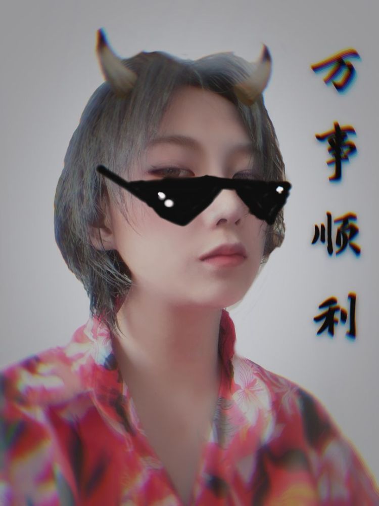 Dede酥-湖北省·武汉市·洪山区--擅长拍照、修图   ， 可以很好的完成各种寄拍任务。任何风格都可以驾驭，性格开朗活泼好接触，不高冷。请多关注关注我！！！
