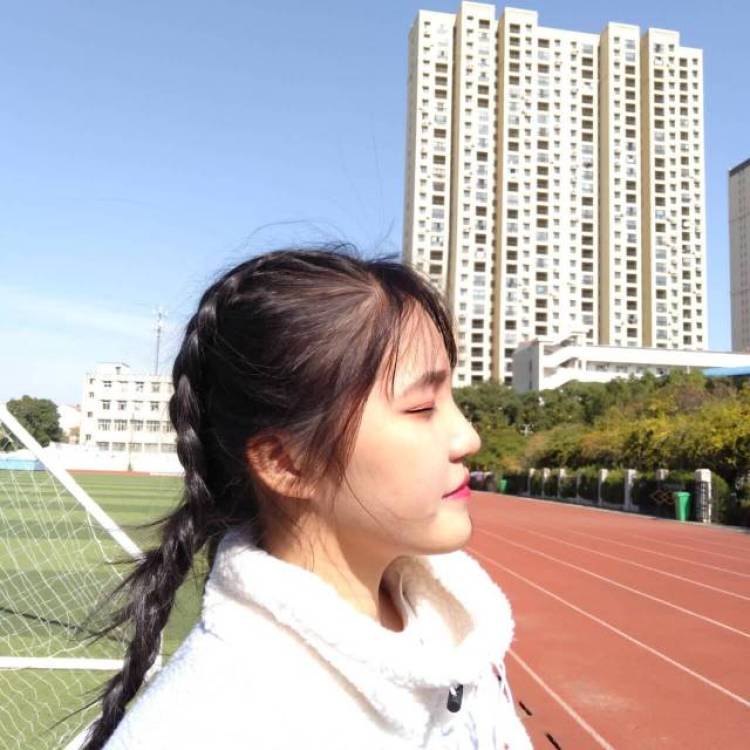 Patrick Star星-湖北省·武汉市·洪山区-抖音微博***-特别会拍照和ps，我对自己的化妆技术夜非常有信心，也可以学习别的营销手段