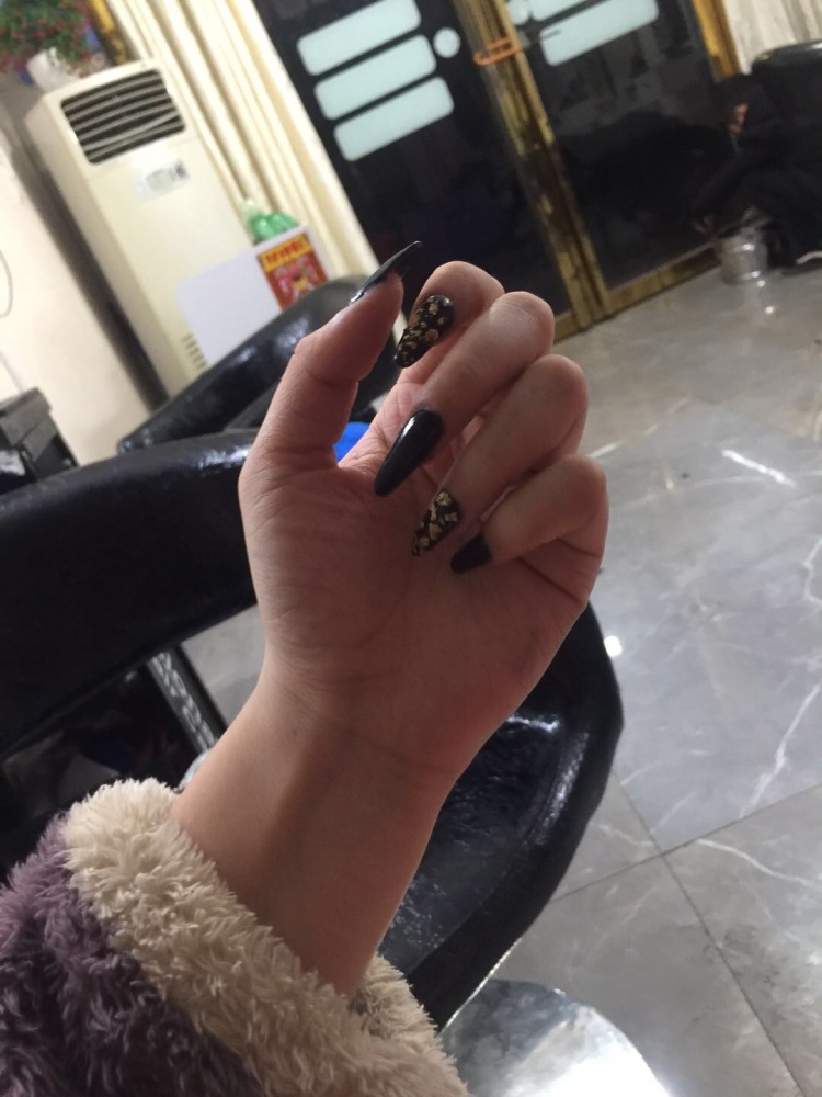 小晴-湖南省·株洲市·渌口区-快手-我学过舞蹈 可以免费测评，我想做手模，我在快手有一些粉丝，我没有很胖也没有很瘦