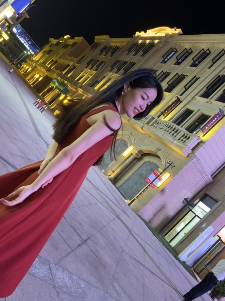 梦瑶-浙江省·温州市·乐清市-抖音 微博 *** 快手-喜欢拍照拍视频 可接买家秀 寄拍 短视频vlog创作 免费试用 (衣服饰品类都可以)