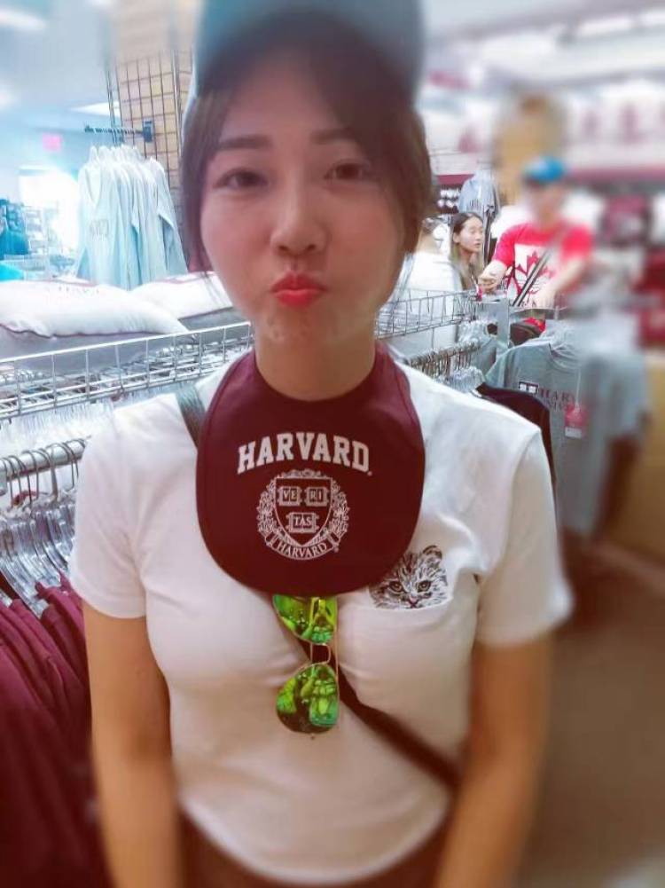 小妍-黑龙江省·哈尔滨市·南岗区--我的特长是跳舞 爱好是画画 身高177 体重55公斤 个性开朗活泼 平时会做平面模特 礼仪模特,网拍模特等工作
