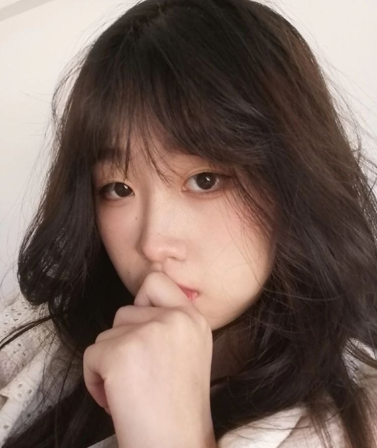 烤奶.-湖北省·黄石市·阳新县--高二美术生 学生党 身高165 体重90 除性感 可以驾驭各种风格