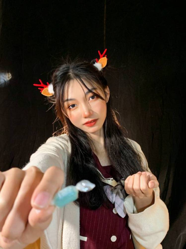 游-广东省·湛江市·霞山区--买家秀,免费试用,饰品,衣服等,风格多变,可外景,懂得修图,设备较齐全 出图速度快。