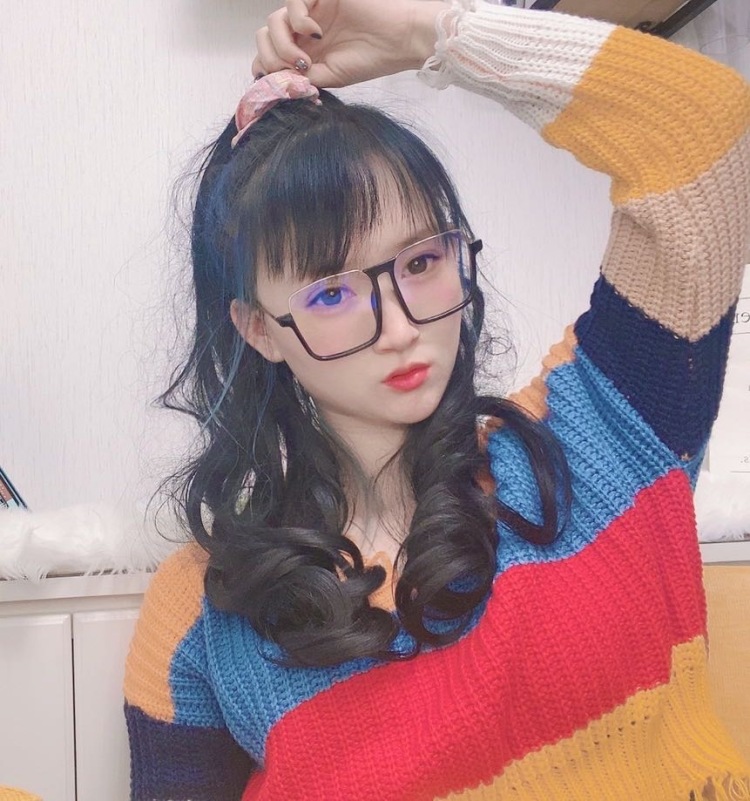郭小玲-黑龙江省·鹤岗市·工农区--比较会拍照修图，之前开过女装店，对搭配这方面有经验，拍照这方面也是高要求高质量。本人时间多，出图快！完美主义者就是我！