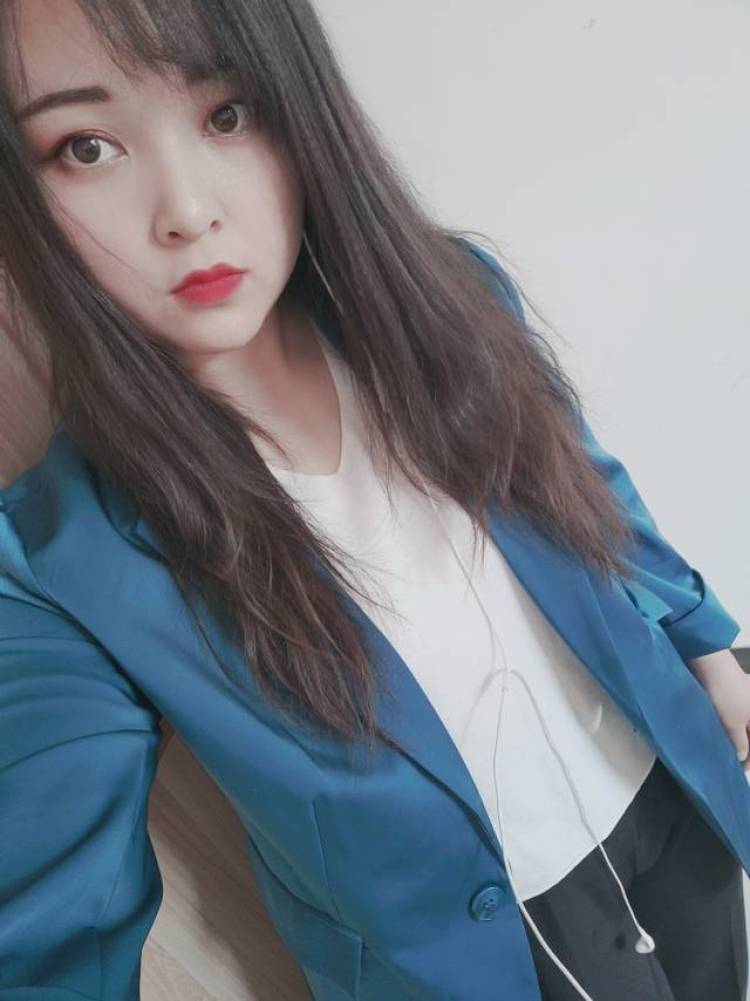 生活充满正能量༉-湖南省·长沙市·望城区--初来乍到,请多关照!喜欢自拍喜欢网购,时间充裕。想要找个兼职多份收入就来了。希望可以多接单☺️