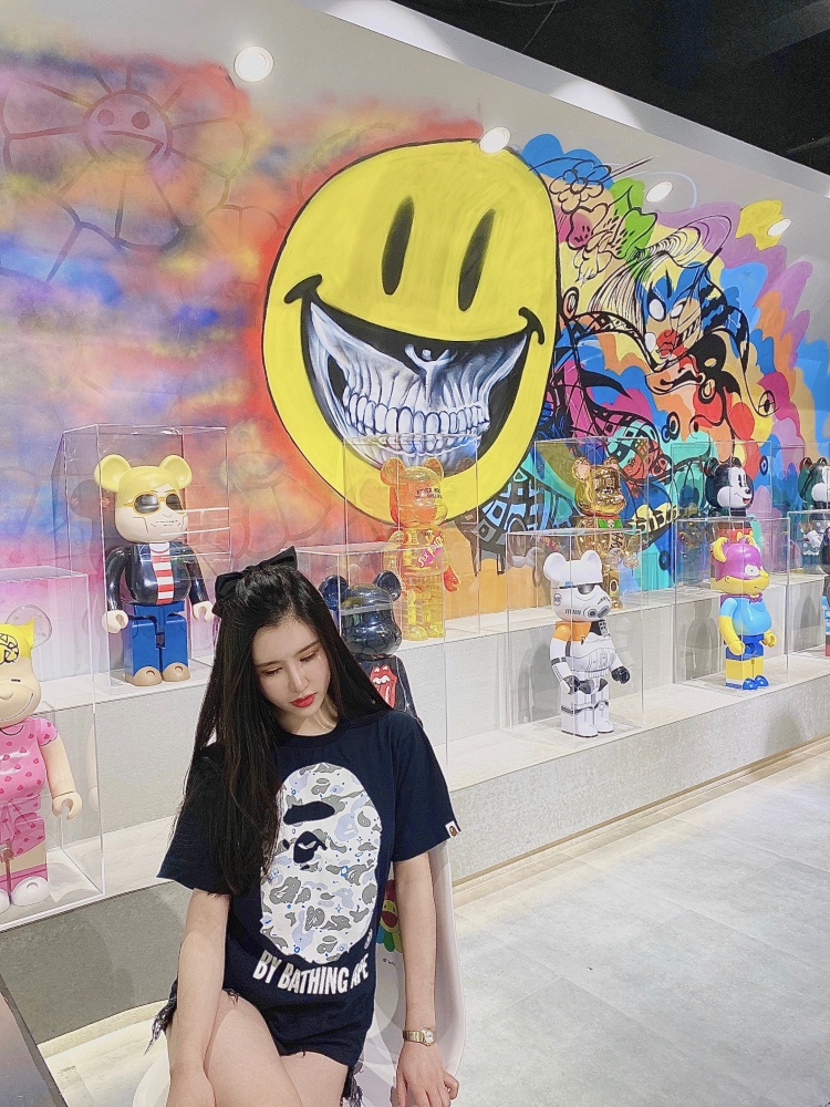 嗲錢-江苏省·苏州市·吴江区-*** 抖音 微博-我是一位平平无奇的老师，平时乐忠于探店打卡，分享短视频vlog，撰写爱用好物的种草文给大家。