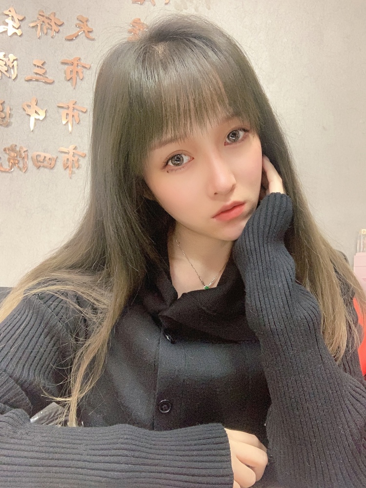 🦋 Ls-江苏省·徐州市·泉山区-抖音 快手 ***-喜欢拍照和买美美的衣服 自己有实体店生意 不过都是司机和工人 不需要自己多忙 想接寄拍 买家秀 送拍 详情页这样的单子 时间比较充足 也想为做服装打打基础