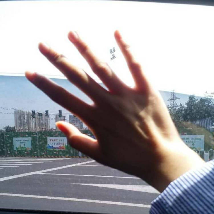 油头妈面-北京市·北京市·朝阳区-抖音、微博、B站-有从事自媒体工作经验，会p图，能拍买家秀，开箱测评等，可当手模或手饰拍摄。