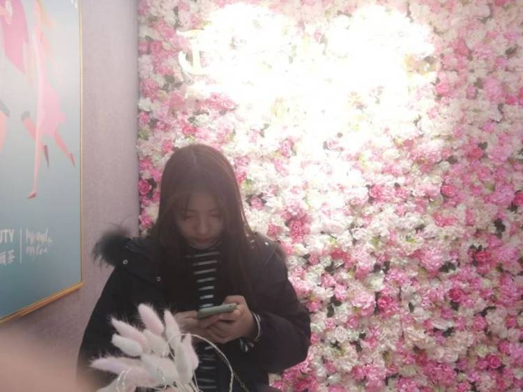 Piwriz-山东省·济南市·槐荫区-快手-喜欢拍照 擅长批图
想做买家秀网拍(因为比较热爱吧)
身材体重标准 高个子
可以的话想长期合作.