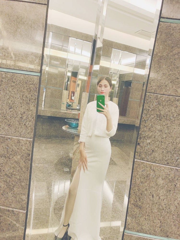 萱萱-广东省·东莞市·松山湖管委会-抖音 快手-我叫萱萱.身高1.70，是一位礼仪小姐姐兼模特，可以接拍买家秀，妆面.婚纱 牛裤子拍摄等