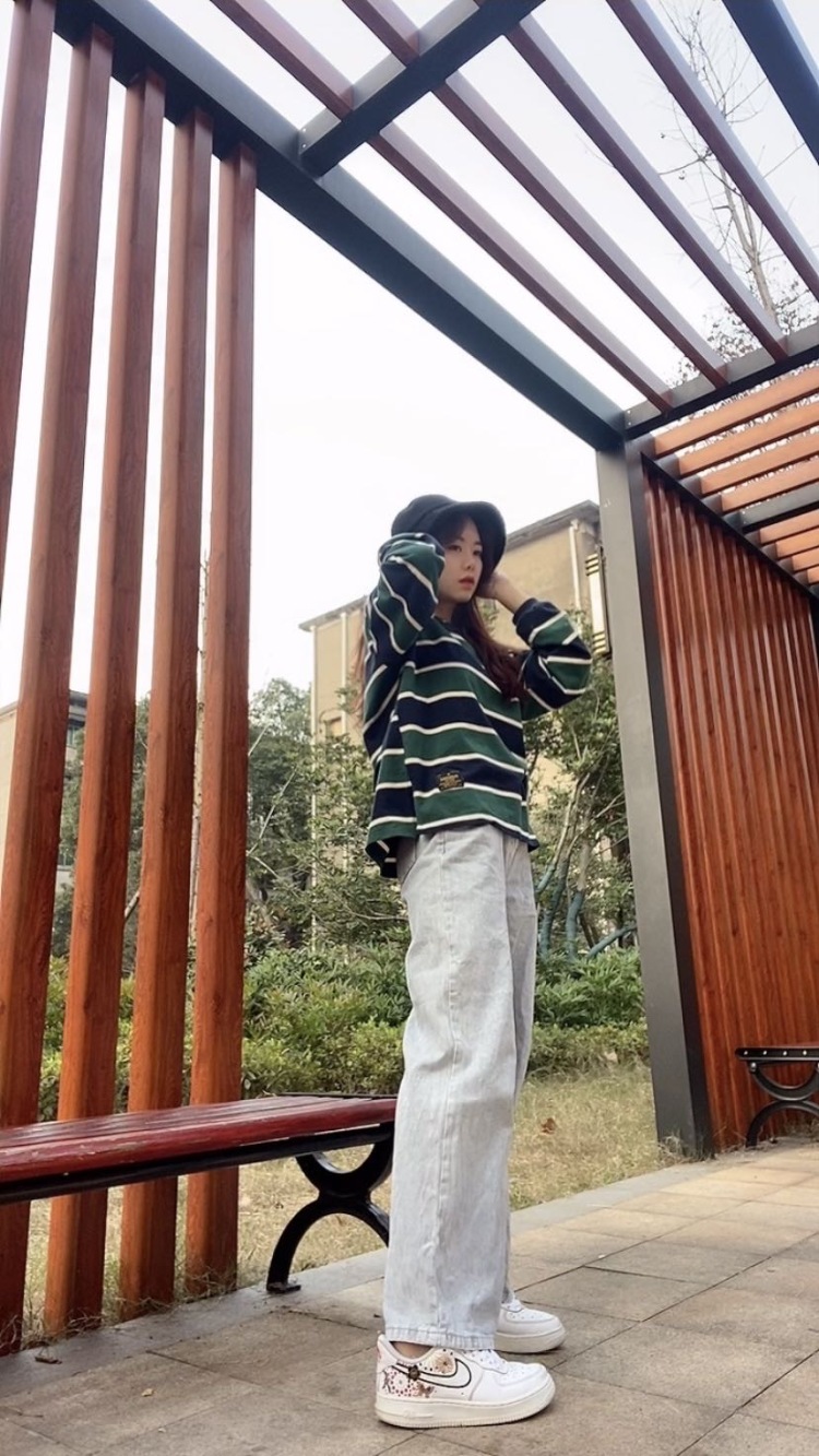 兔子-湖南省·长沙市·天心区-微博-买家秀，网拍，寄拍，态度好，出图快
身高165.体重96
除大尺度接各类风格