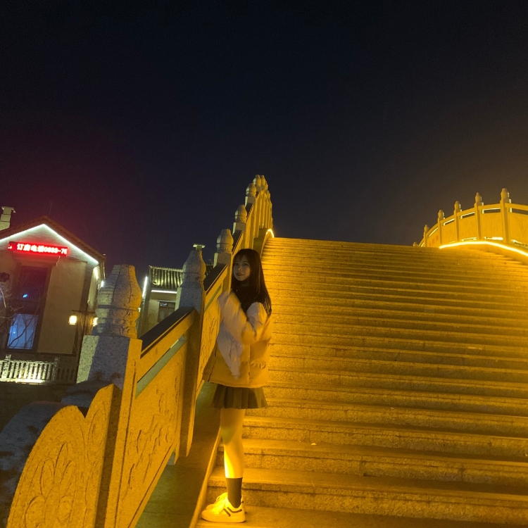 王圆圆-山东省·济南市·商河县--爱拍照 热爱p图 可接买家秀  各种兼职 可驾驭多种风格  希望大家多多支持 我一定竭尽所能帮助你们