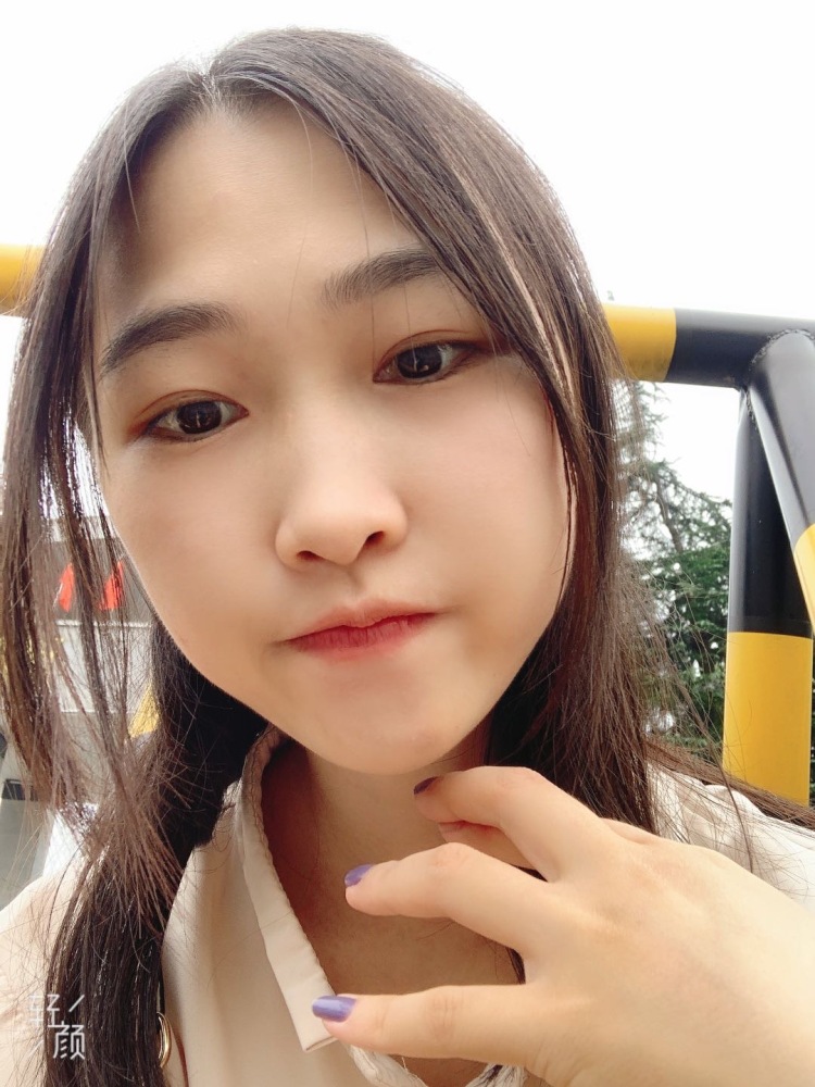 炒薏仁-云南省·昆明市·呈贡区-抖音、***、B站-身高：160cm 体重：82斤  态度好 会p图 出图快。   接网拍 寄拍 拍板（指甲油、饰品、衣服都🉑️）