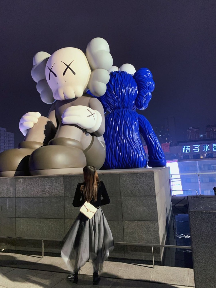 Lee🐈-广东省·汕尾市·海丰县-抖音，微博，***-接过服装买家秀，拍东西，拍饰品，有p图技巧，出图快，有需要可以合做，做事认真，找我就对了……