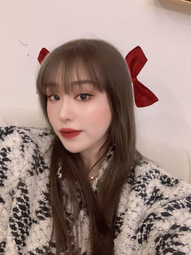 Lee🐈-广东省·汕尾市·城区-抖音,微博,***-接网拍 寄拍 饰品女装 风格多样 做事认真可长期合作 找我就对了~