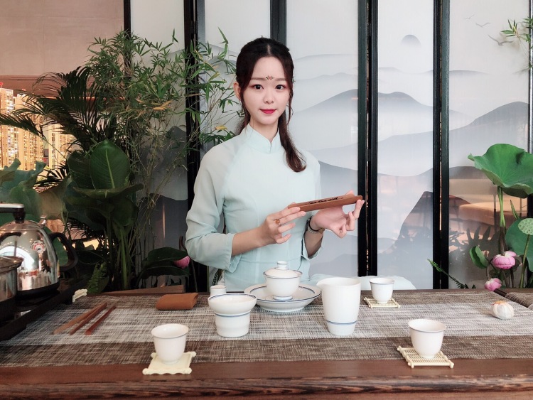 💙-广东省·广州市·海珠区--接寄拍 你想要的风格我都有（不接内衣、泳衣）
接发模（要自选发色长短）