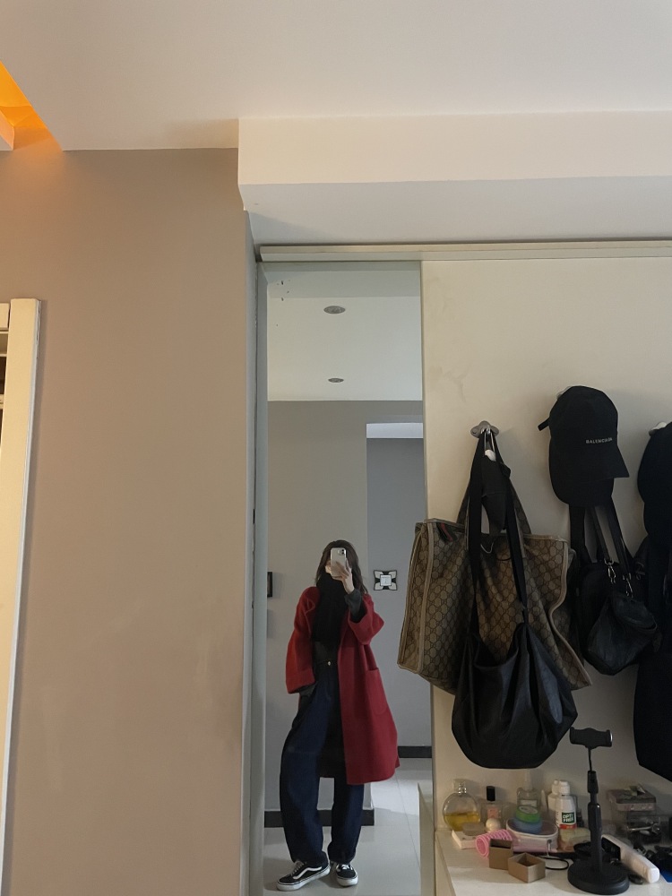 楠~-河北省·保定市·高阳县-***-新手小白
热爱拍照，喜欢穿搭拍，寄拍，送拍都可以！想要学习入门！