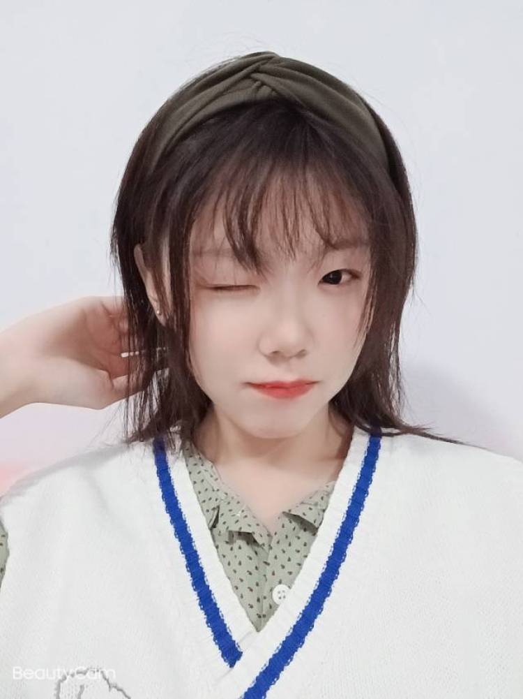 海的女儿🦊-山东省·滨州市·滨城区-抖音 *** 微博-身高171  体重50公斤 会拍照会修图 有锁骨 可做长期网拍模特 手模 有需要可以滴滴我