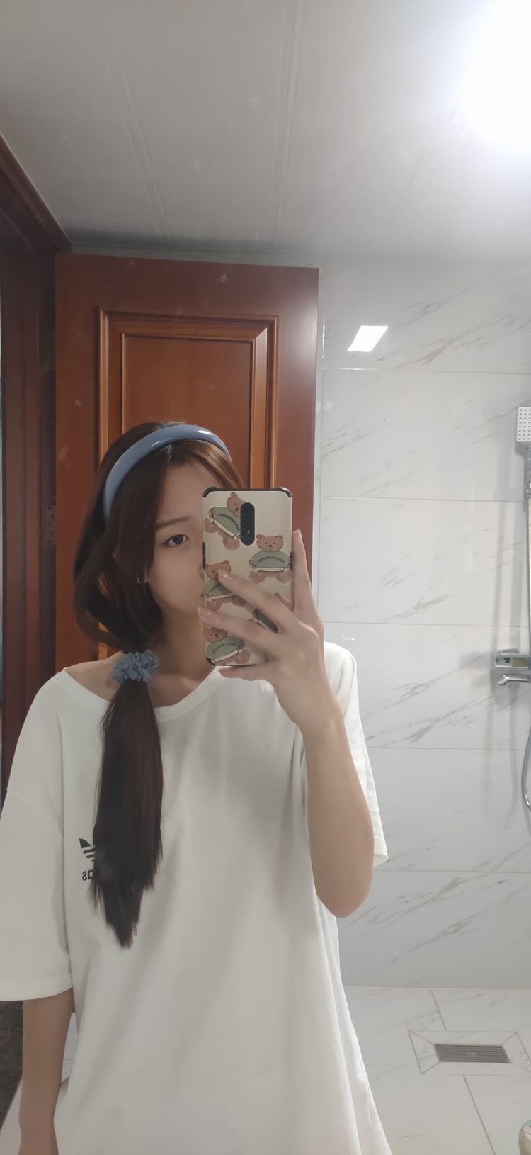 白溪-辽宁省·鞍山市·铁东区--表演艺术生，爱拍照会修图，可***等平台推广，想接饰品，服装，食品等网拍，出图非常快，身高166体重44kg腰围58