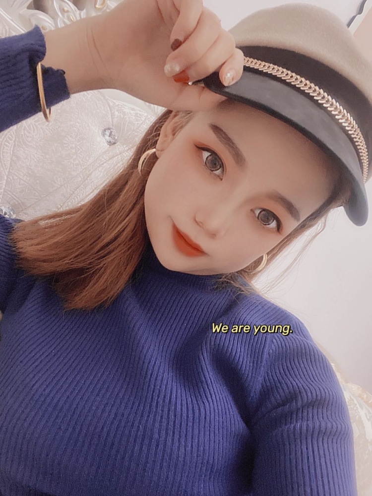 1997🧸.-辽宁省·鞍山市·铁西区--买家秀，本人喜欢拍照，衣服，鞋子护肤品，彩妆都可以，本人身高160.90斤