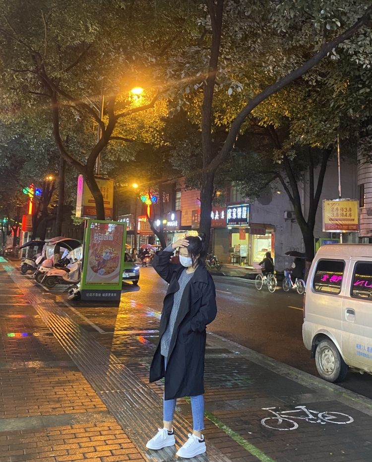 cinta.l-陕西省·汉中市·城固县--学过舞蹈 身高165 体重49kg 想接一些买家秀之类的单 现在是无业游民 喜欢拍照喜欢到好看的地方打卡拍照 也喜欢分享自己好看的照片之类的