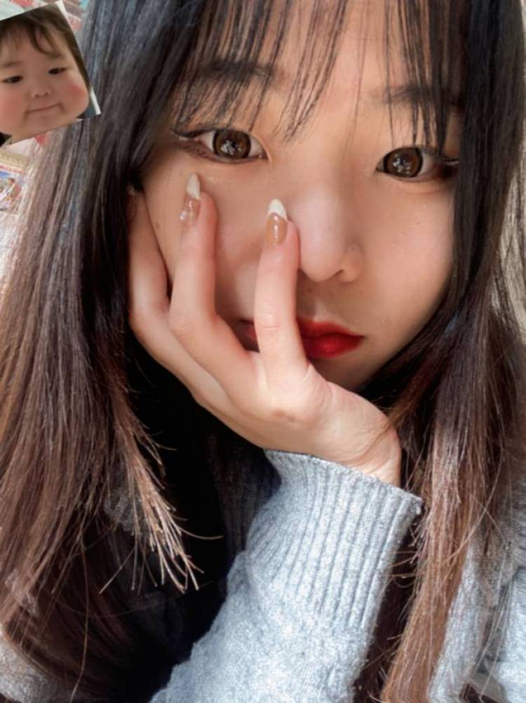 A .琪琪-山西省·长治市·潞州区--我是一个普普通通的女孩，我希望能靠自己的努力赚钱，希望能有人看到我，如果有任务，我一定会认真努力的完成
