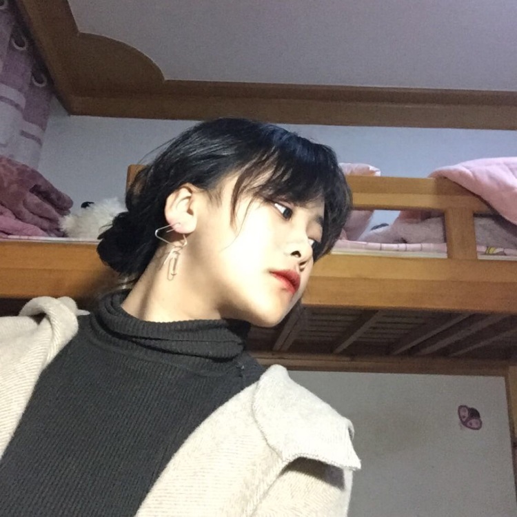 元气女孩郭德纲.-江苏省·连云港市·海州区-快手-比较擅长拍照网拍也做过一段时间.比较喜欢宽松的衣服,美瞳化妆服装之类诸如此类都可以尝试.请毫不犹豫的找我!!求求了各位好歹我学过人物手机p图😭😭😭😭