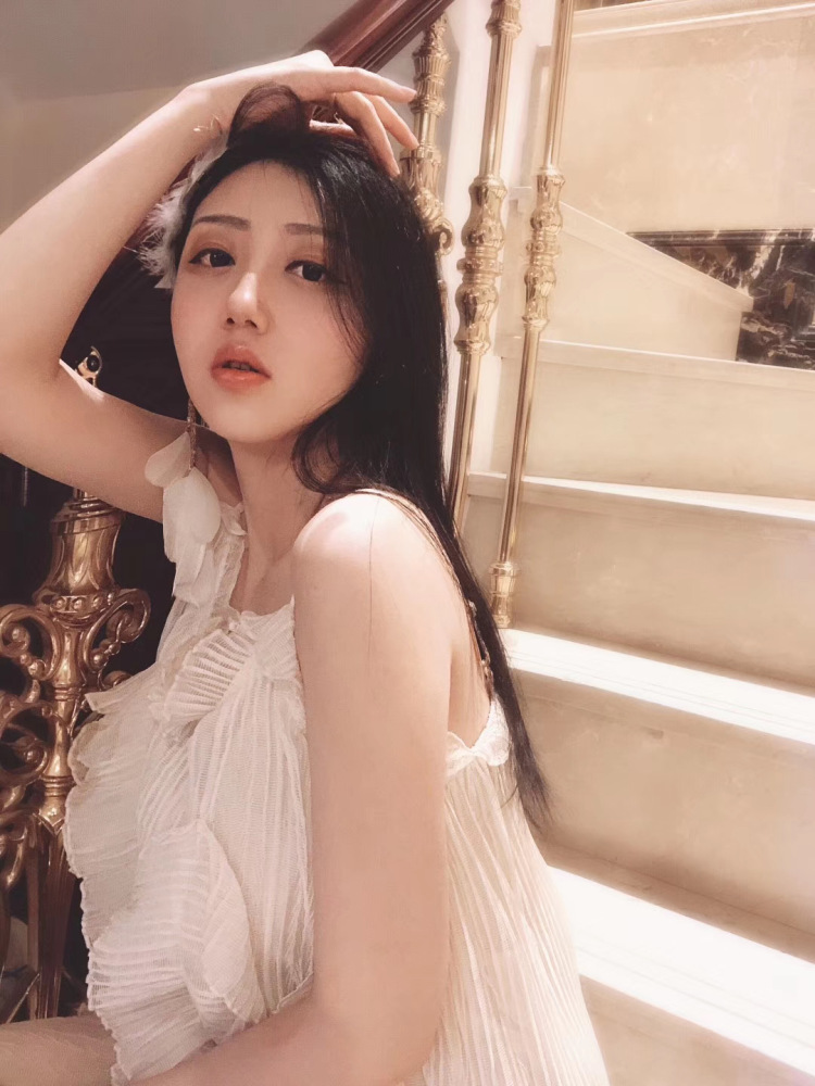 🌸小小香🌸-北京市·北京市·朝阳区--喜欢挑战自己，喜欢拍照，喜欢购物的80后宝妈，网拍、寄拍各种拍，请给新人一个机会。